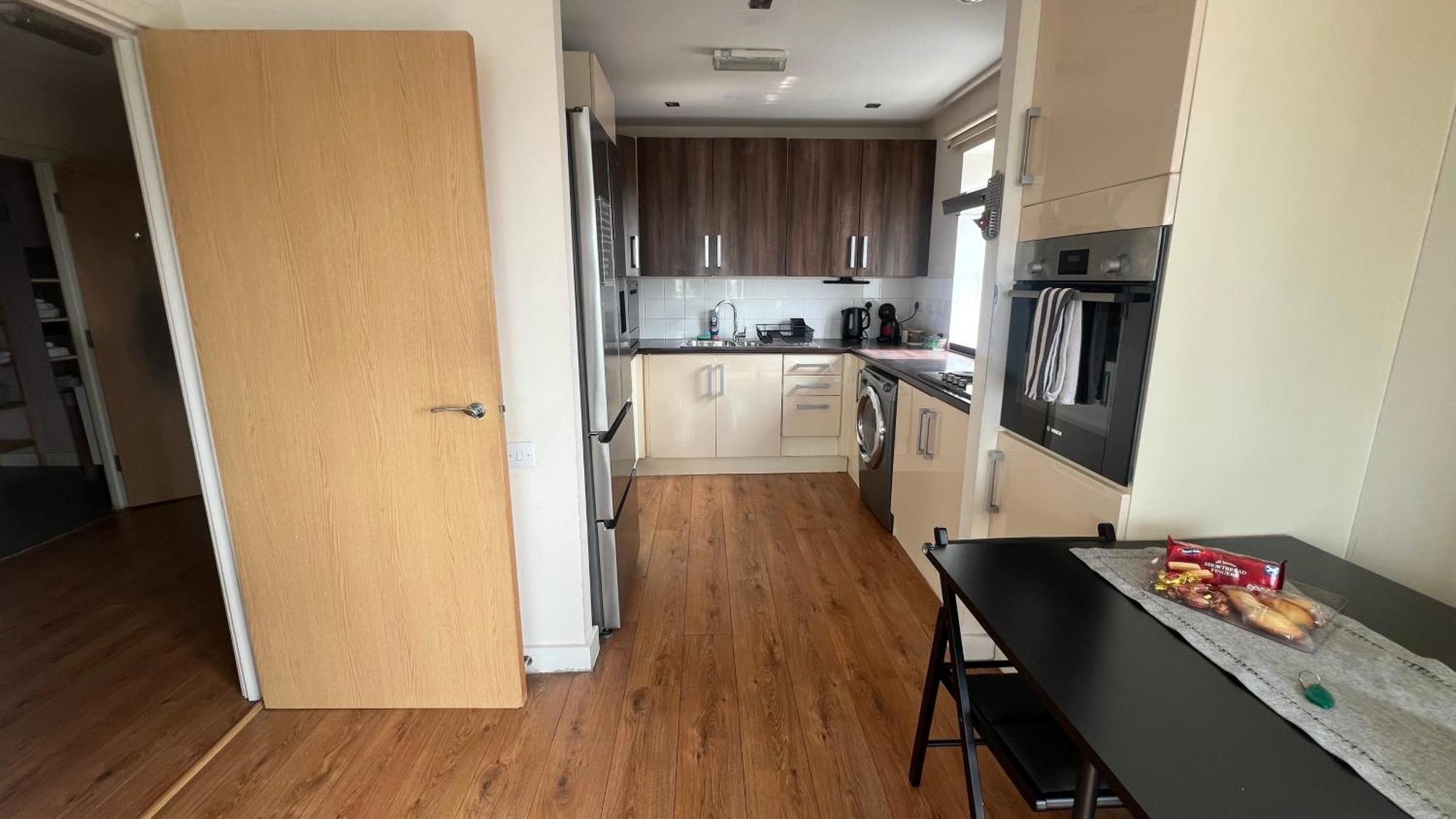 Sunset Heights Bright 2br With Views And Free Parking Appartement *