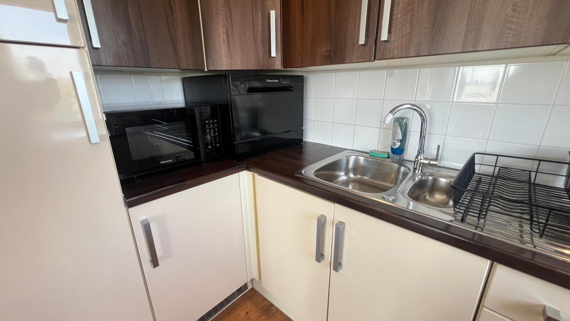 Sunset Heights Bright 2br With Views And Free Parking Appartement Londres